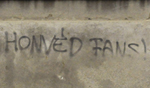 WE HATE HONVÉD FANS!