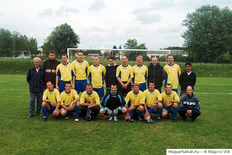 A Mágocs csapata a 2003/2004-es szezonban