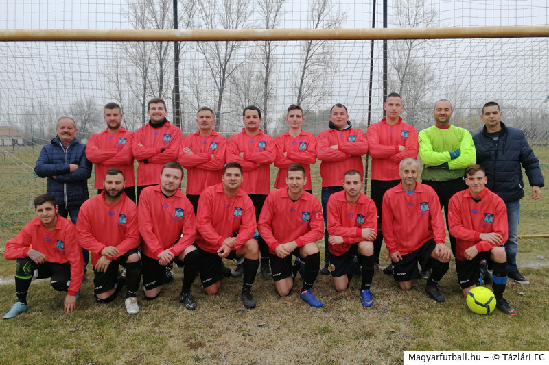 A Tázlári FC csapata a 2021/2022-es szezonban